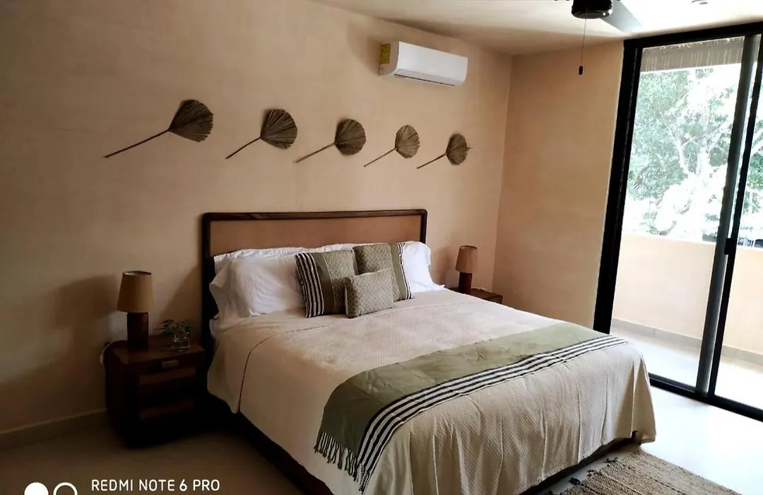 Room In House - Surenna Bella - 3 Bedroom Home With Pool-1