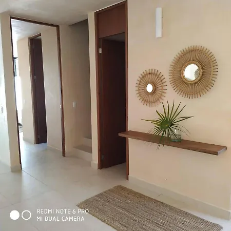Room In House - Surenna Bella - 3 Bedroom Home With Pool-2